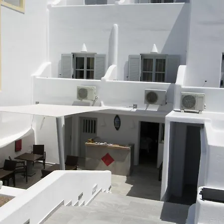 Oxygen Seaside 3* Kamari (Santorini)